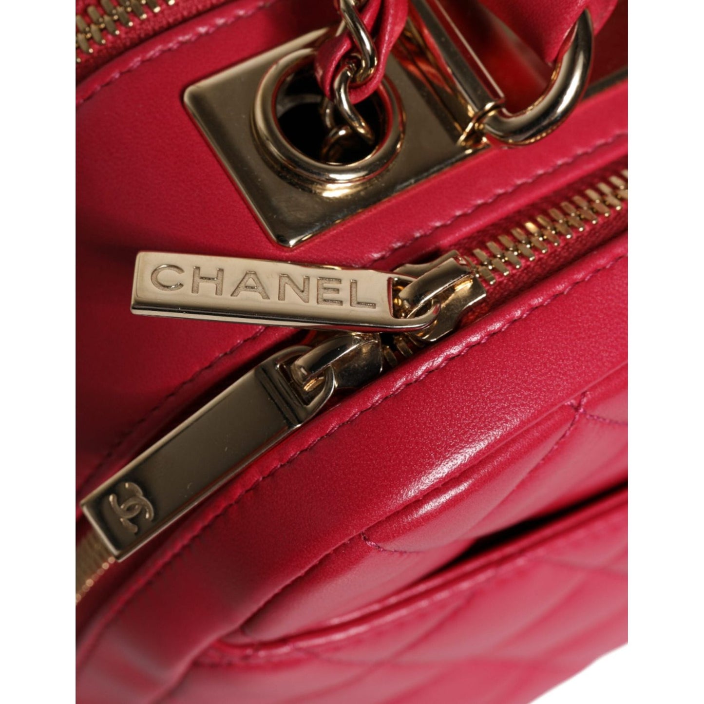 Chanel Pink Seal Matelasse Chain CC Lamb Skin Leather Bag CHA95