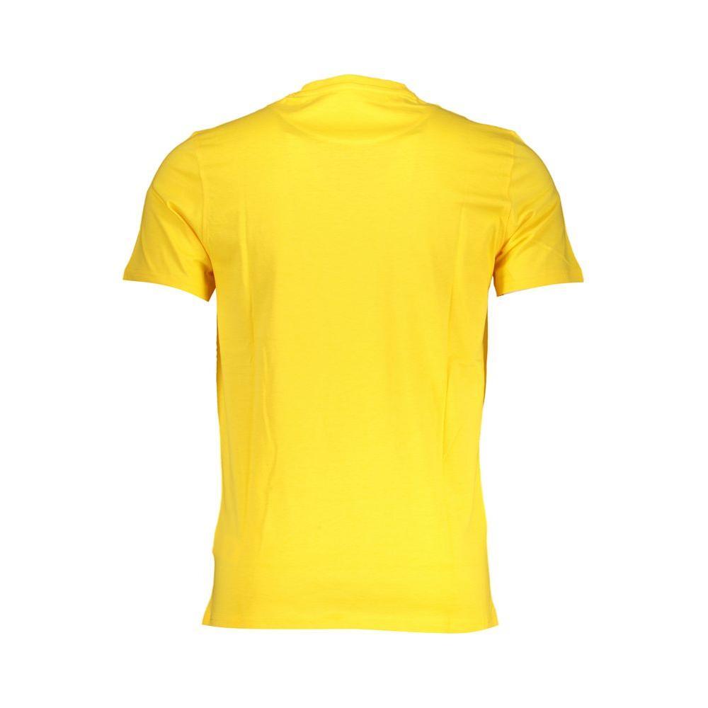 Harmont & Blaine yellow cotton T-shirt, short sleeve, narrow fit, crew neck, with embroidery logo. Stylish and casual wear.