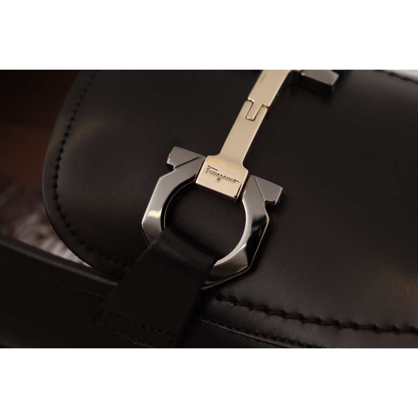 Salvatore Ferragamo Suave Black Leather Gancio Bit Loafers Dress Shoes