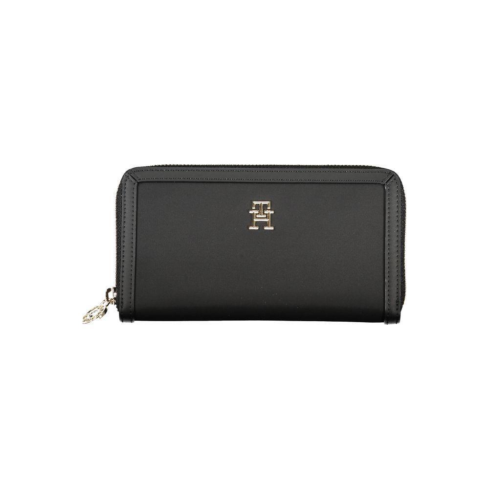 Tommy Hilfiger Chic Black Multi-Compartment Wallet TO-27151