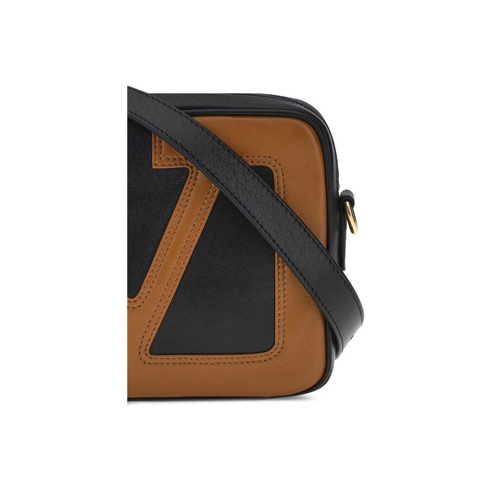 Front view with bag zipped and handles upright.
