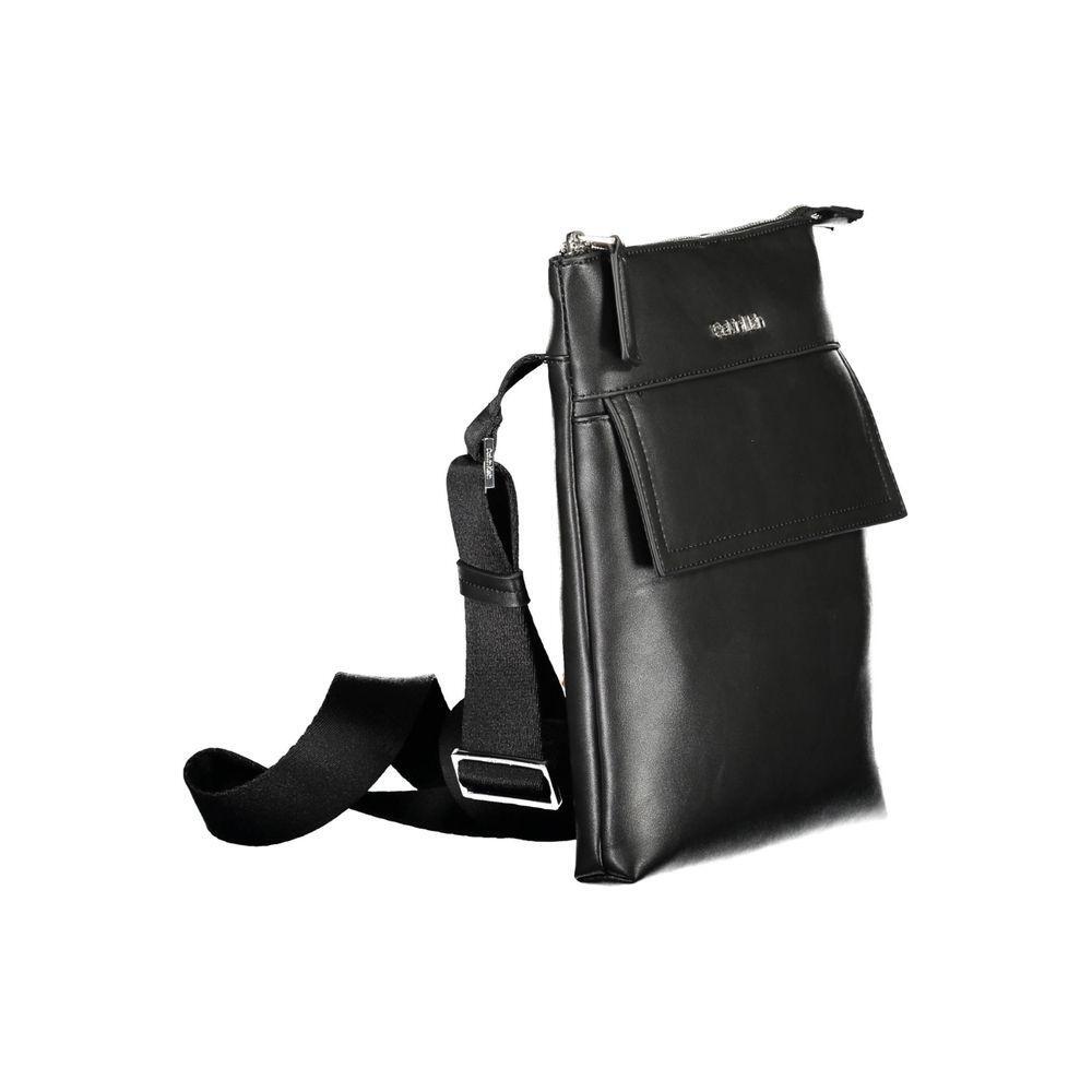 Front view with bag zipped and handles upright.