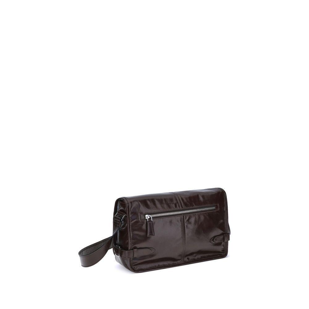 Front view with bag zipped and handles upright.
