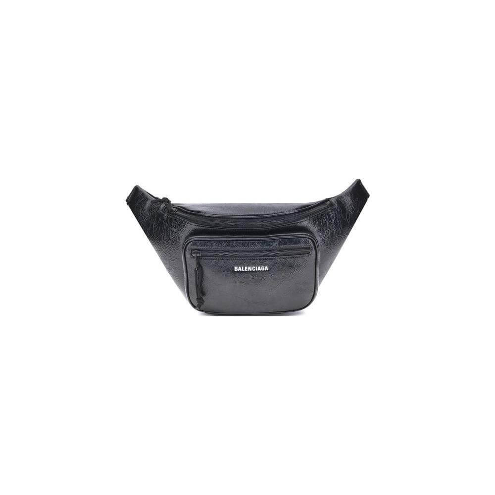 Front view with bag zipped and handles upright.