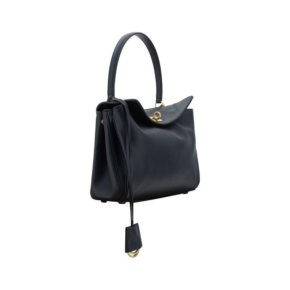 Front view with bag zipped and handles upright.