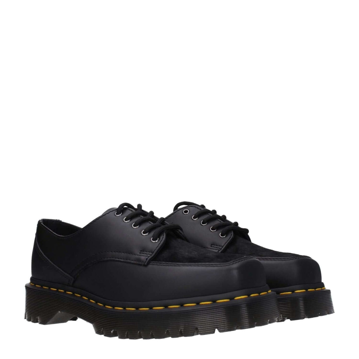 Dr. Martens Black Leather Oxfords And Derbies, casual lace-up shoes with rubber sole and mid heels, square toe, black leather upper.
