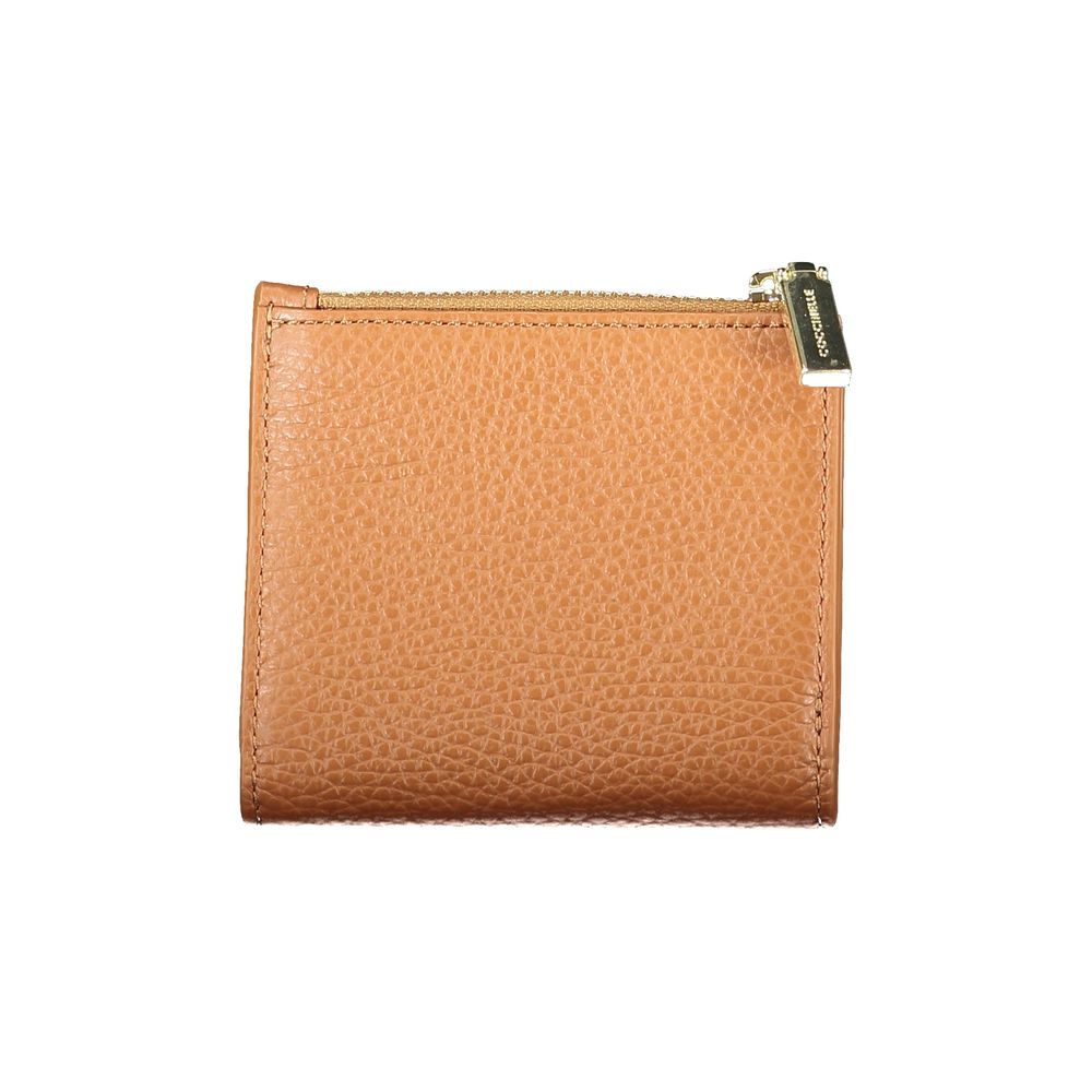 Coccinelle Brown Leather Women Wallet - sleek and sophisticated, perfect for modern elegance with ample space and secure coin purse.