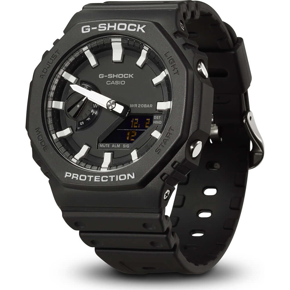 CASIO G-SHOCK Mod. OAK Black wristwatch with carbon and resin case, water resistant to 20 ATM, multifunction quartz movement.