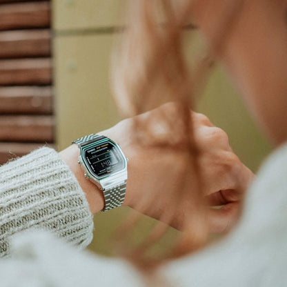 CASIO VINTAGE Mod. BLUETOOTH® SMARTPHONE LINK - SILVER - built-in accelerometer senses body movements + steps counter CASIO COLLECTION & VINTAGE