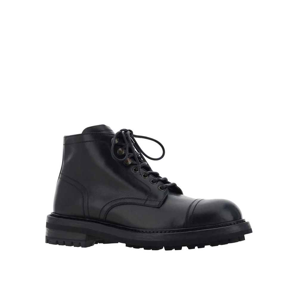 Dolce & Gabbana Black Calfskin Lace-Up Boots for men with leather insole and sole, round toe, and front lace-up closure, made in Italy.