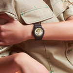 G-SHOCK Mod. OAK COMPACT SUNSET GLOW SERIE - GOLD wristwatch on wrist, 20 ATM water resistant, 40mm resin case, quartz multifunction.