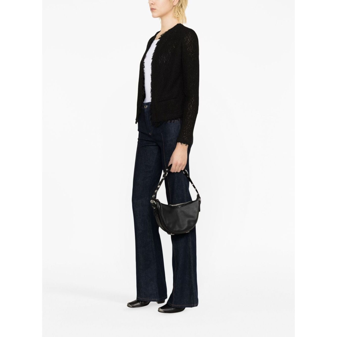 Front view with bag zipped and handles upright.