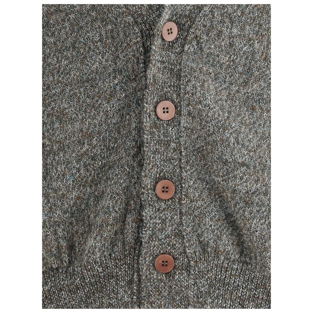 Magliano Gray Wool Cardigan with button closure, V-neck, and ribbed design made from Shetland yarn. Front view detailing craftsmanship.