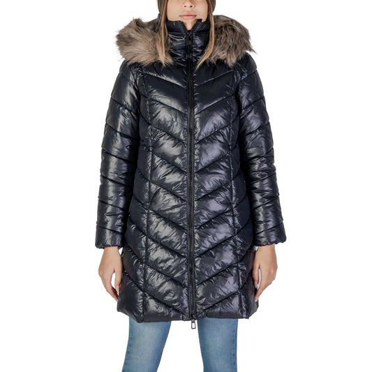 Alt Tag: Only Black Polyamide Jackets & Coat with faux fur hood and diagonal quilting, providing style and comfort for cold weather.