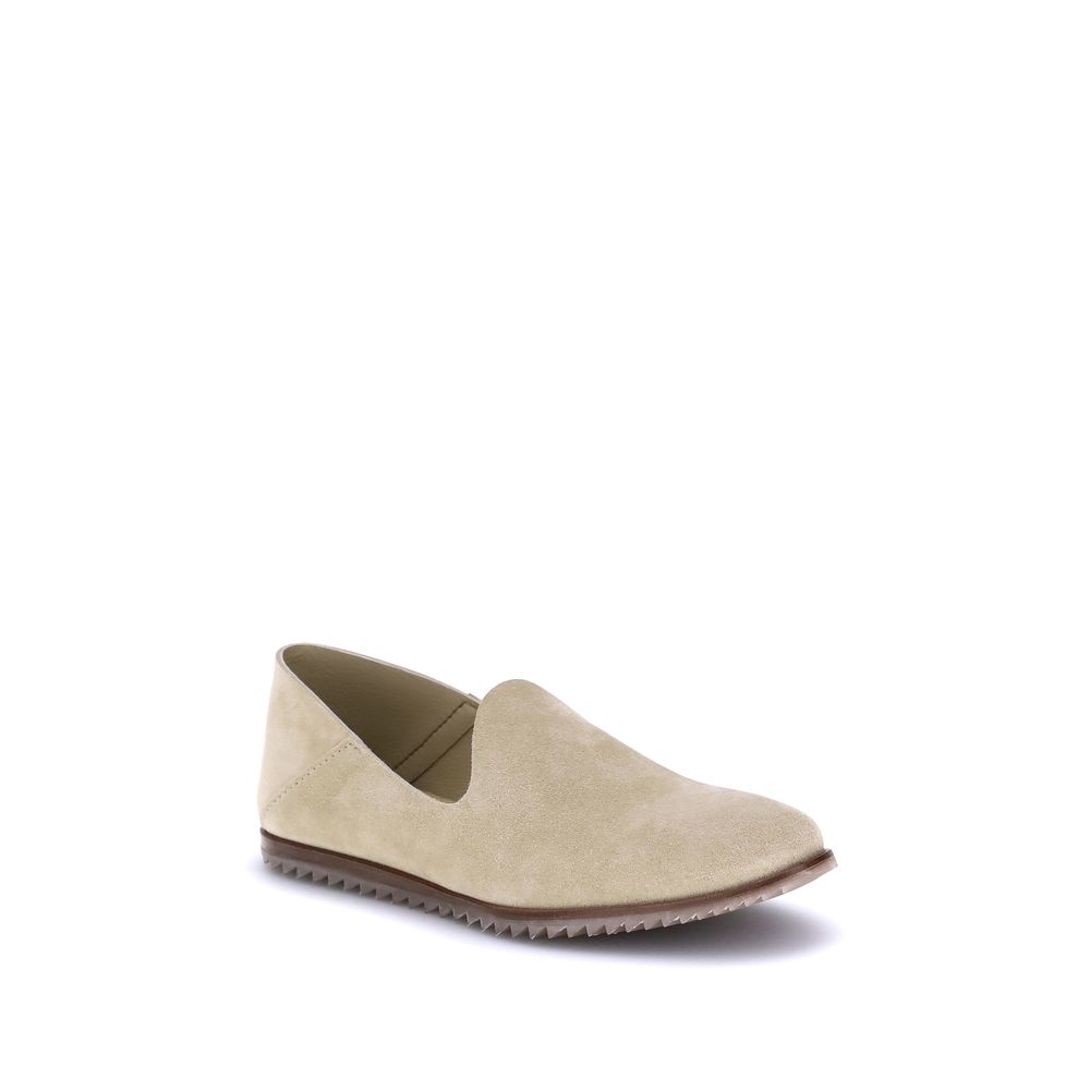 Pedro García Beige Calf Leather Bos Taurus Slip-On Loafers with zigzag sole for grip and comfort, elegant moccasins for AW25.